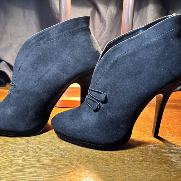 New with Original Box, Apt.9 Black Heels Size 9 - Picture 1 of 6